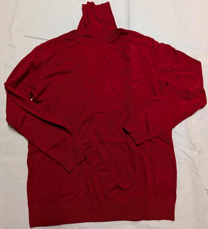 New Large Long Sleeve Turtleneck.