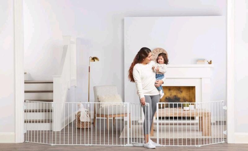 As New Regalo<br/>Regalo 2-in-1 Super Wide Adjustable Baby Safety Gate & Play Yard White Retails for $129.99 [See Desc 48 hrs R&T Auctions Warranty] Model 1345 W C