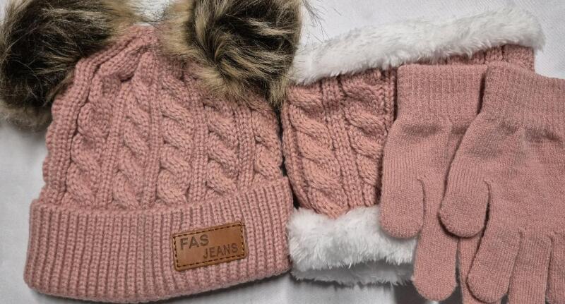 New sz 3-5yrs Little Kids Winter Hat, Neck Gaiter & Gloves Combo