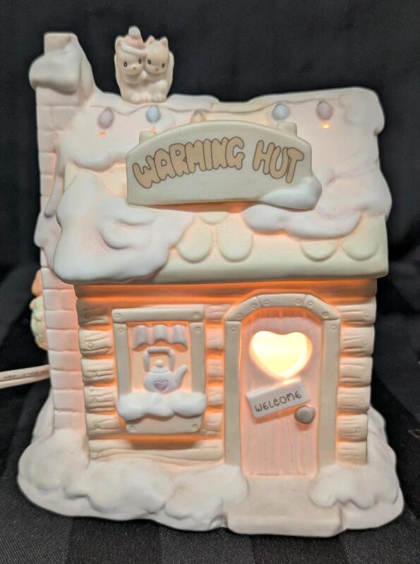 Vintage PRECIOUS MOMENTS Light-Up Warming Hut Building, 6" Tall, Working, No Chips or Cracks