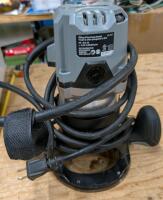 MAXIMUM 14A Variable Speed 2-1/2 HP Corded Combination Plunge & Fixed Base Router. Retails for $300 if new with Case.