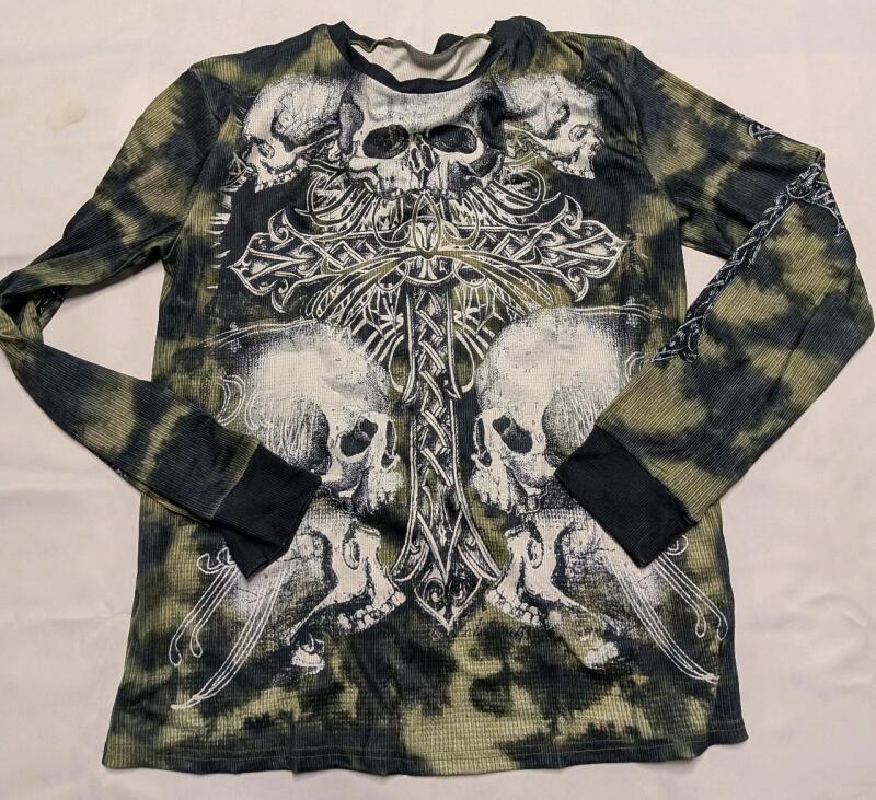New Size Large Men's Long Sleeve Shirt