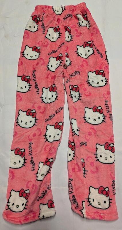 New Size Large Women's Hello Kitty.