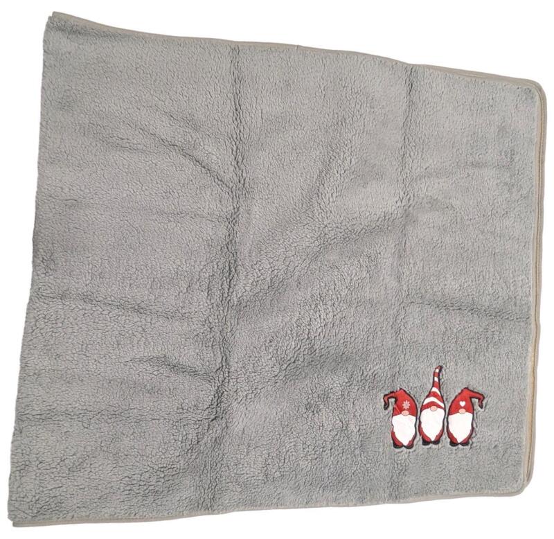 New 4-Seater Size Thickened Warm Sherpa Fleece Couch Cover With Winter Gnomes & Non-Slip Backing. 35.4" &times; 82.7", Retails Over $70