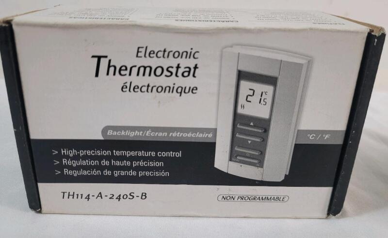 New - Aube Electronic Thermostat 4000w 240vac 50/60 HZ 16.7 A Resistive 4-Wires . Model # TH114-A-240S-B