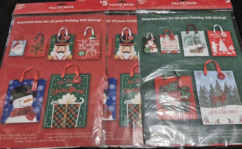 18 New Christmas Gift Bags