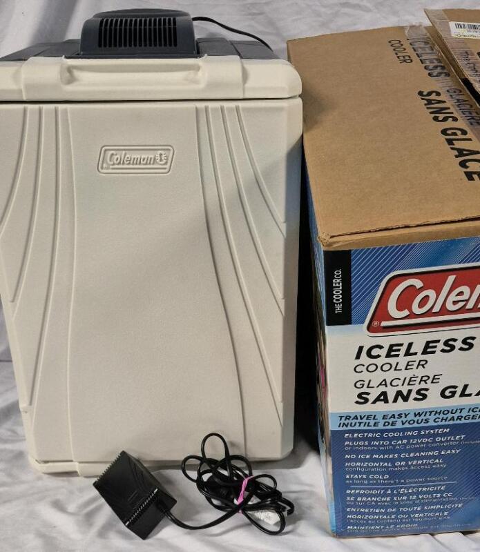 Coleman Iceless Cooler 37 Litres/40Quarts Electric Cooling System - Working - Car Adapter and Indoor AC Power Converter 21.5x15x17"