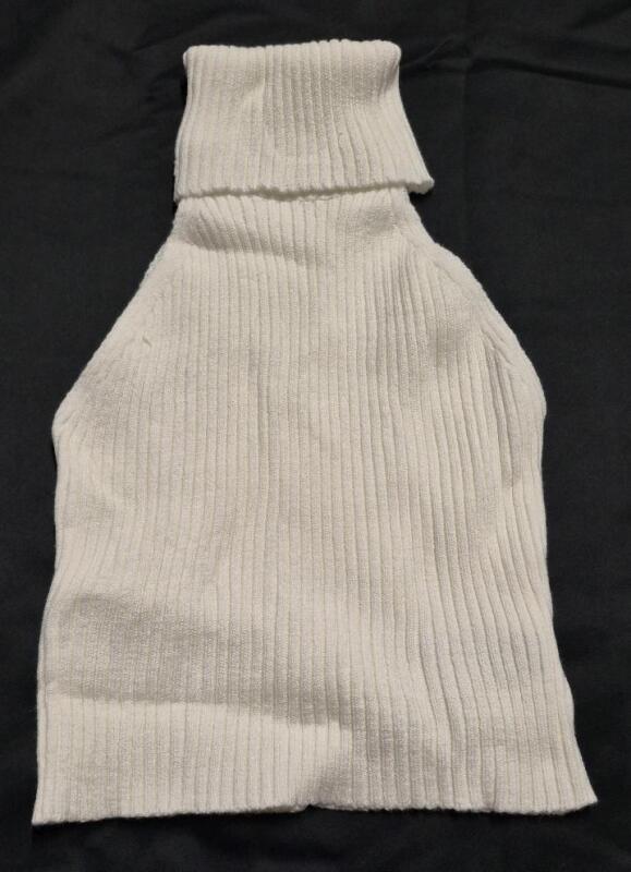 New sz Small Women's Knit Turtleneck Vest