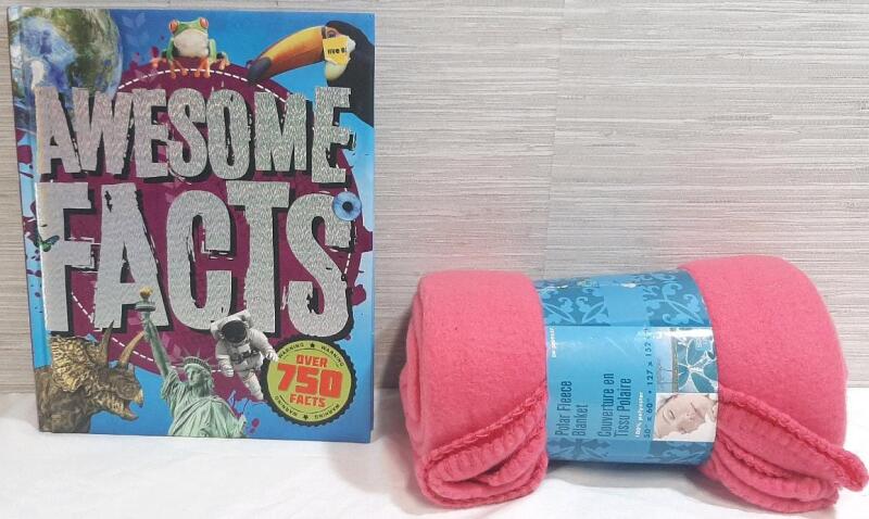 New Polar Fleece Blanket & Awesome Facts Book