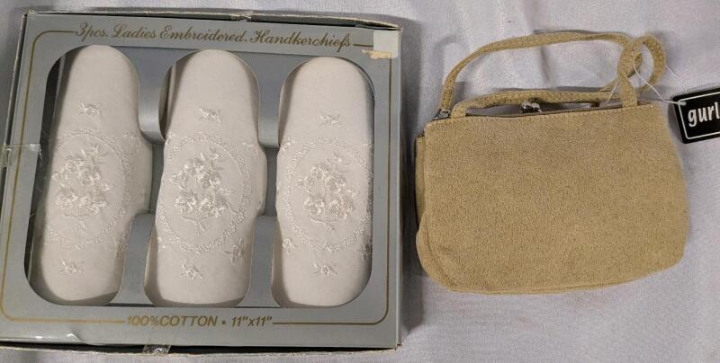 Ladies accessories Lot. 3 Embroidered handkerchiefs and a small purse. Handkerchief measures 11"x11" bag Measures 5.5" Wide