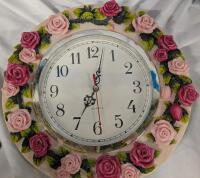 Vintage Framed Clock. 12" Diameter