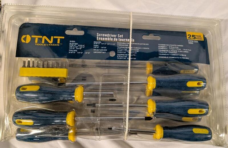 New TNT Tools'n Tasks. Screwdriver Set. 25 Pieces.
