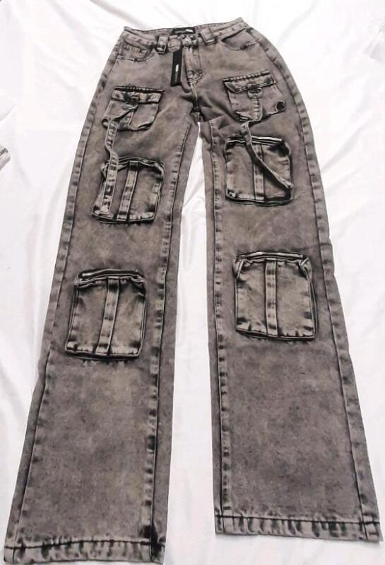 New Women's Sz. 3 Cargo Jeans