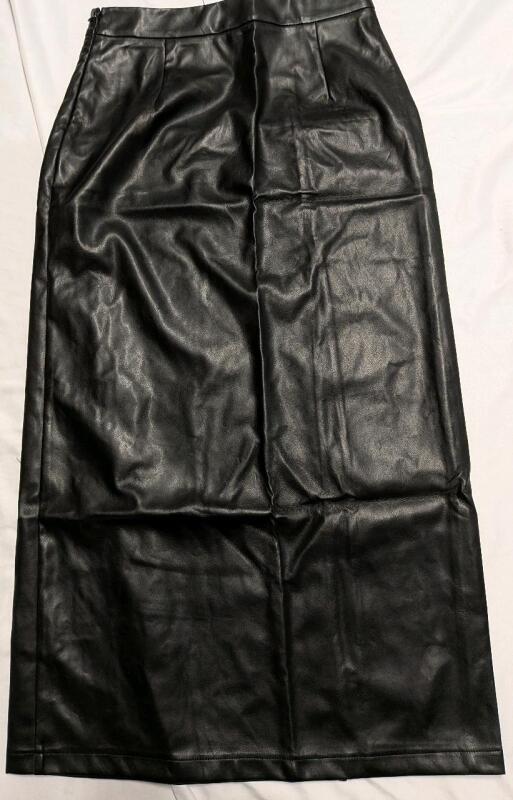 New Size Medium Women's Faux Leather Skirt