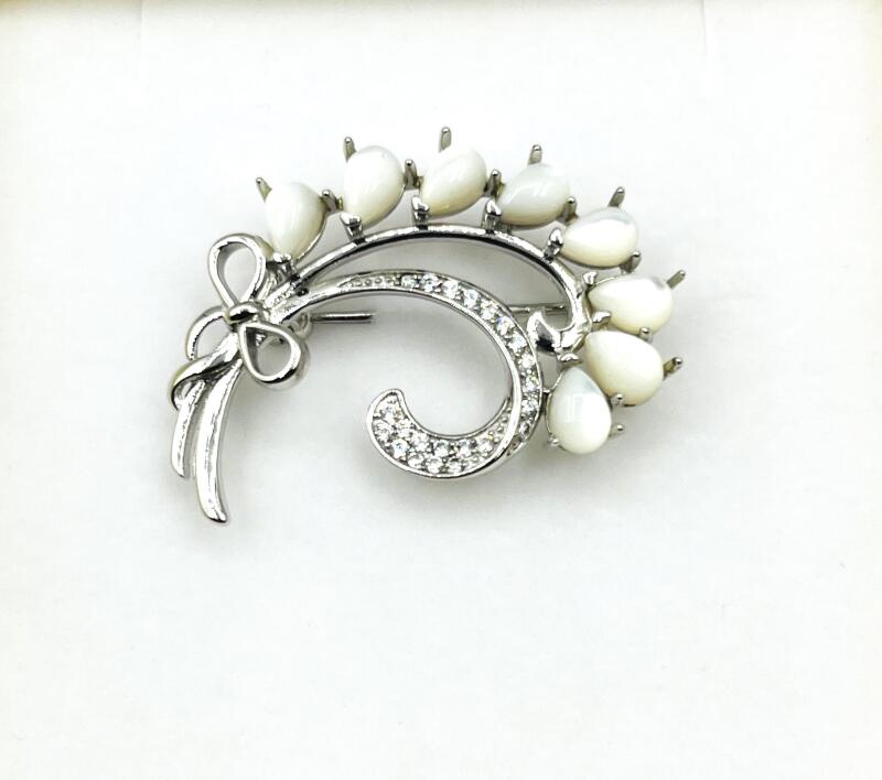 Sterling Silver Freshwater Pearl Brooch Retail $500.00.