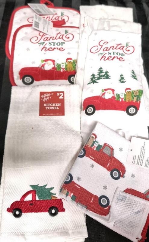 7 New Christmas Hand Towels, Pot Holders & Cloths