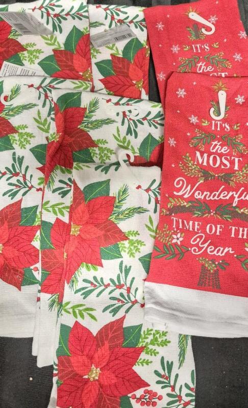 7 New Christmas Hand Towels