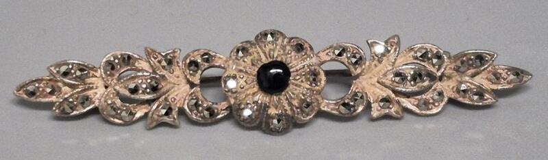 Vintage Brooch Stamped 925 With Presumed Onyx Stone & Rhinestones, 2.5" Long