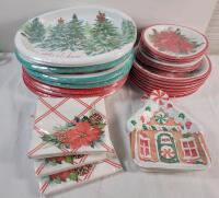 New - 20-Packs Holiday Style Serving Paper Plates plus Napkins .