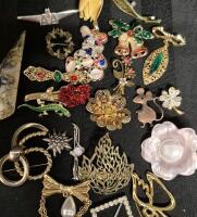 24 Great Vintage to Modern Jewelry - Brooches & Teddy Pendant