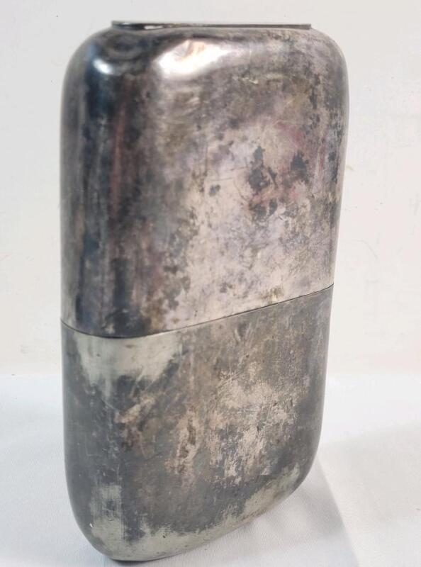 Vintage 15oz. Silverplate Hip Flask . Measures 4"&times;6 ⅝"&times;1 ⅜"