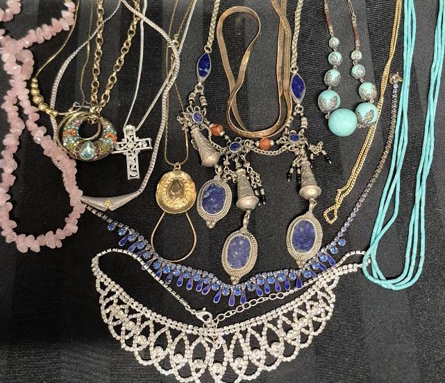 13 Great Vintage to Modern Necklaces