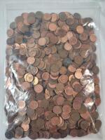5lbs+ Canadian & USA Pennies . Majority Canadian Pennies .