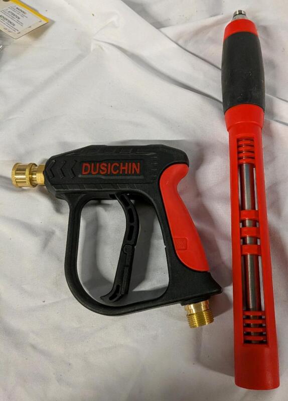 2 Hose Nozzles. 1 Pressure Washer, 1 Car Washing Wand. Wand measures 14.25"