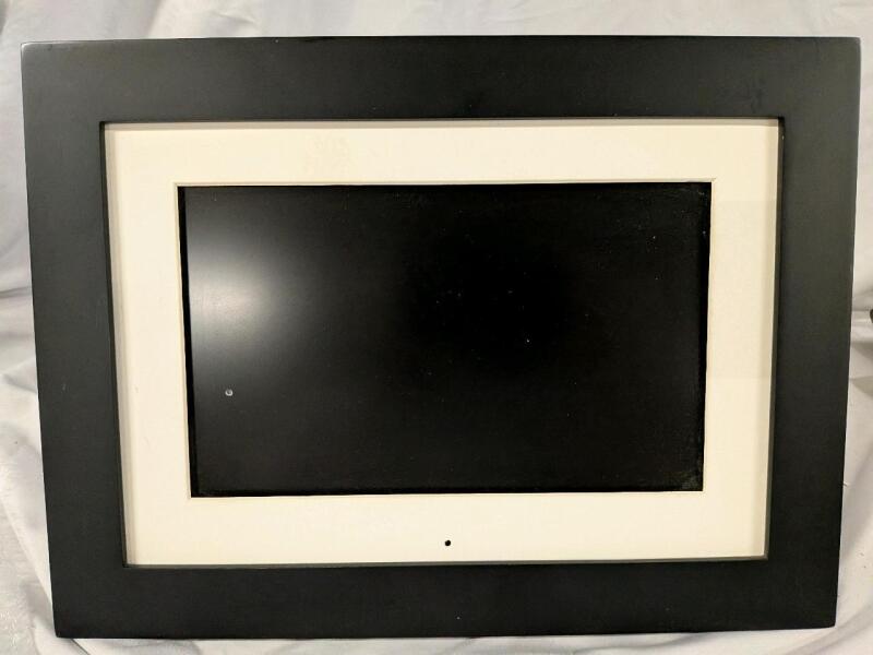 Pandigital Electronic picture Frame. 10.5" by 14.5" for Frame. Does not come with cables