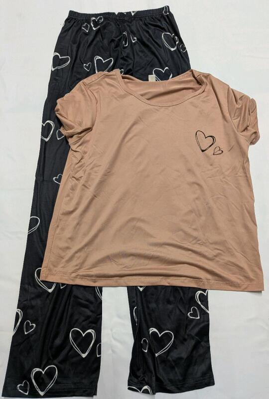 New Size Small Women's 2 Piece Heart Pajamas.