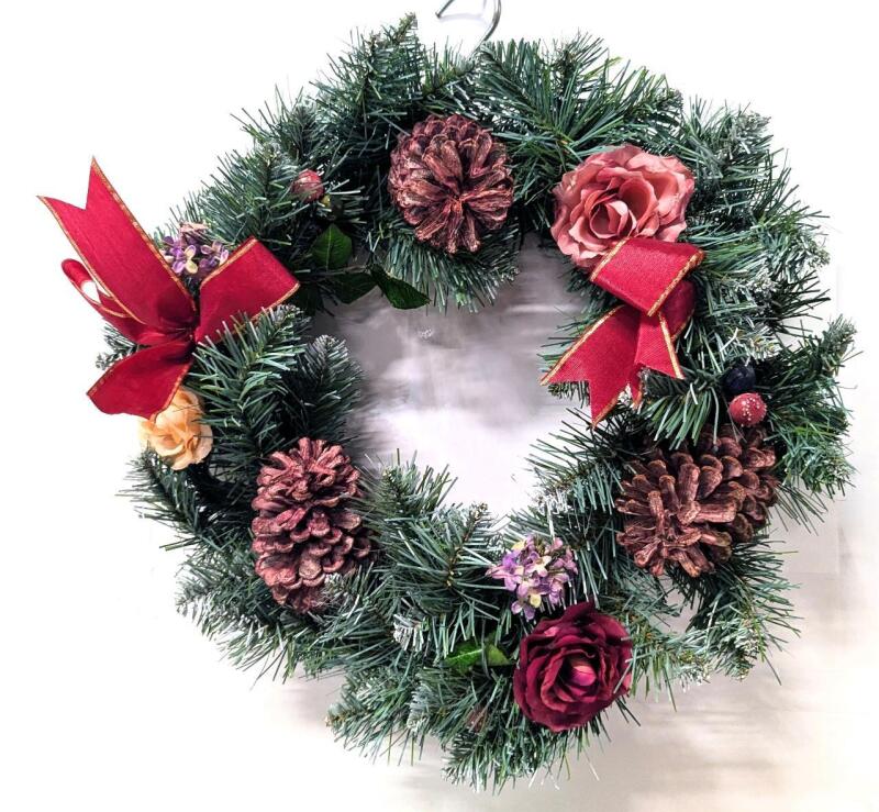 Vintage 17" Diameter Holiday Wreath In Original Box