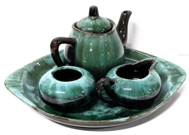Vintage Signed BLUE MOUNTAIN POTTERY Canada Tea Set : Tea Pot, Sugar, Creamer & Platter, Up To 4.8" Tall, No Chips or Cracks