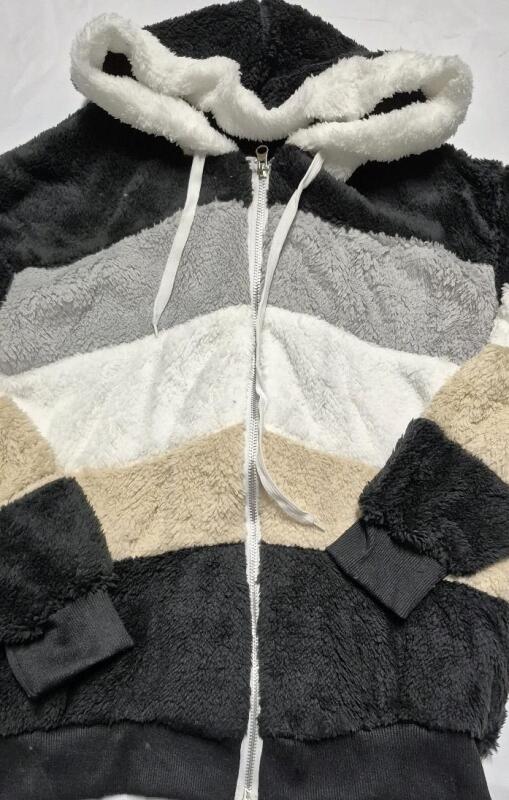 New sz Medium Women's Super Cozy Hoodie Full Zipper