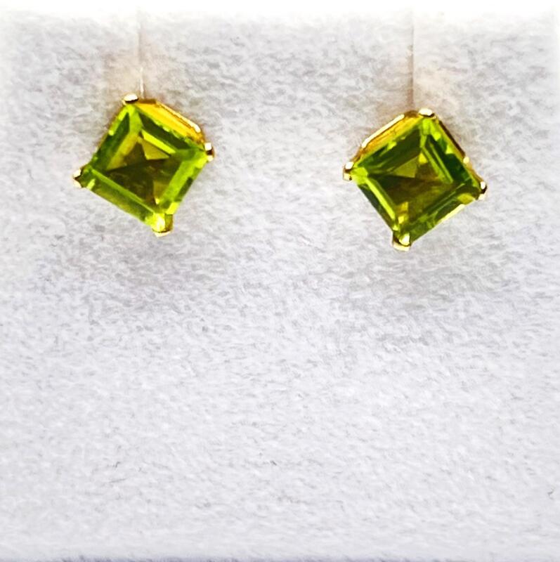 10KT Yellow Gold Natural Peridot (1.53ct) Earrings, Retail $400.00. Peridot is the birthstone for August.