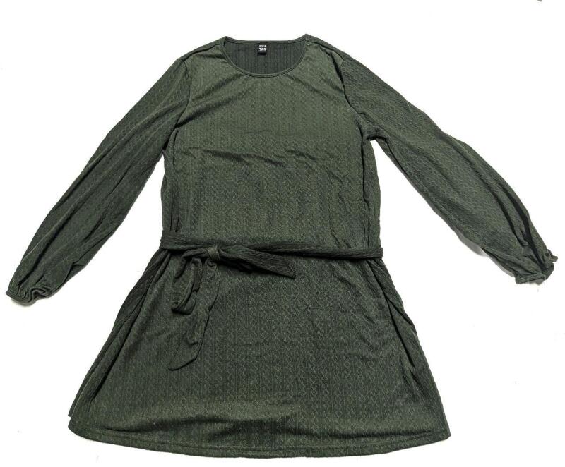 New Size Large Women's Lantern-Sleeve Dress