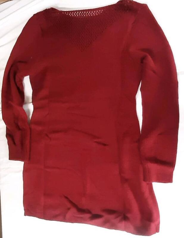 New Women's Sz. Large Longsleeve Sweater