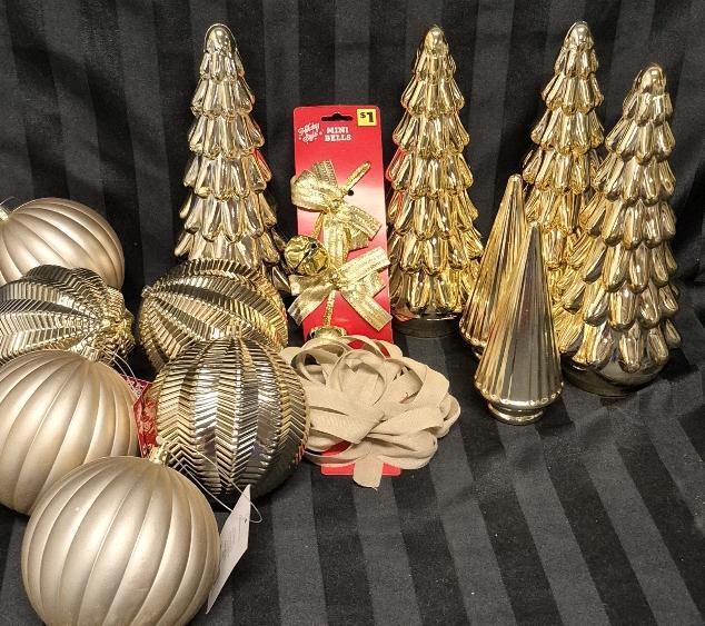 14 New Christmas Decor & Ornaments Tallest 10"