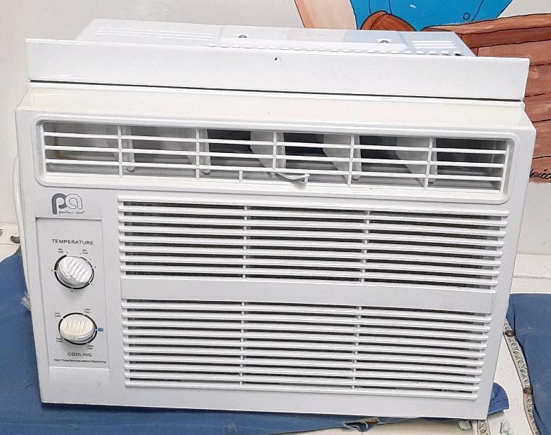 Perfect Aire Window Mounted Air Conditioner | Tested for Power, Works, Does Not Include Instruction Manual or Installation Pieces, Sold As Is