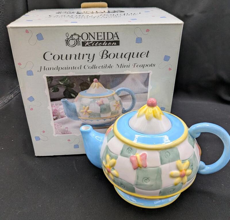 As New Vintage On Box Oneida Kitchen Country Bouquet Haind Painted Mini-Teapot. "Rainbow Garden Pattern"