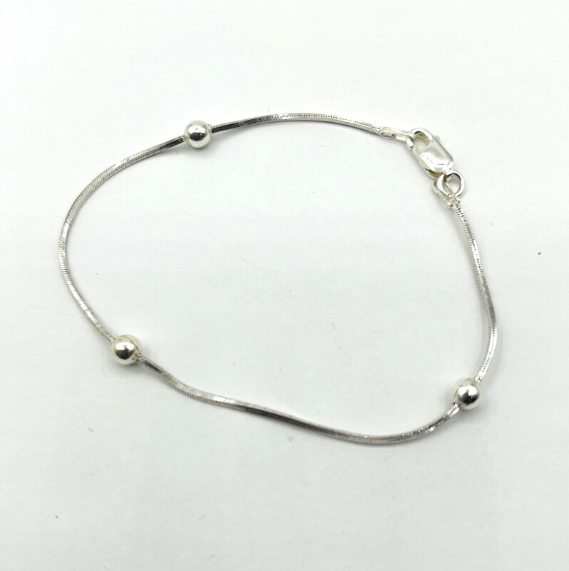 NEW Sterling Silver Three ball Bracelet, Retail $100.00.