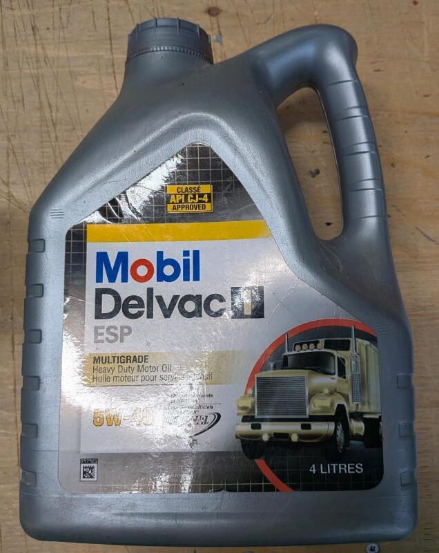 New Mobil Delvac ESP Multigrade Heavy Duty Motor Oil. 4L