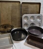 Large Kitchen Pan Lot - Cake Boss Longest Pan 18.5"