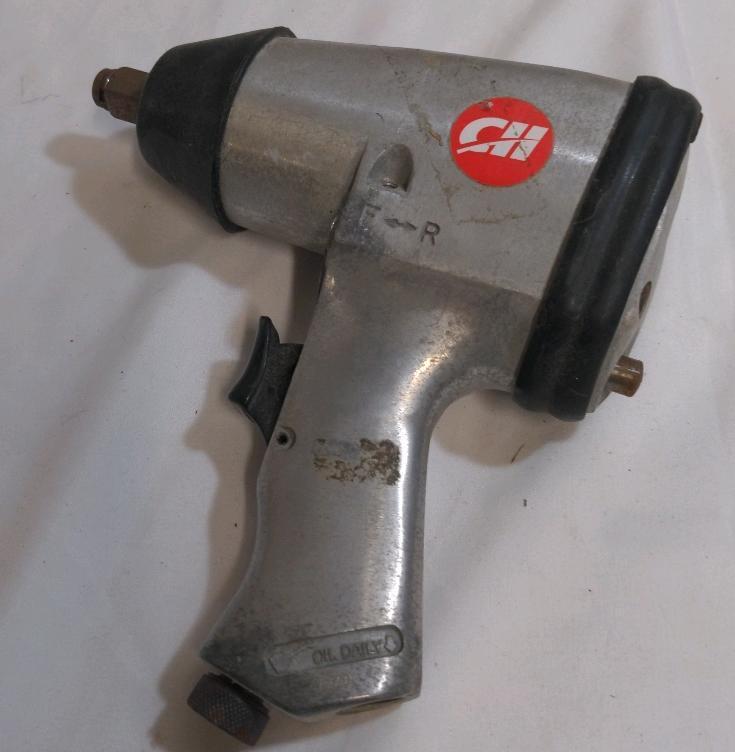 Campbell Hausfeld 1/2" Impact Wrench