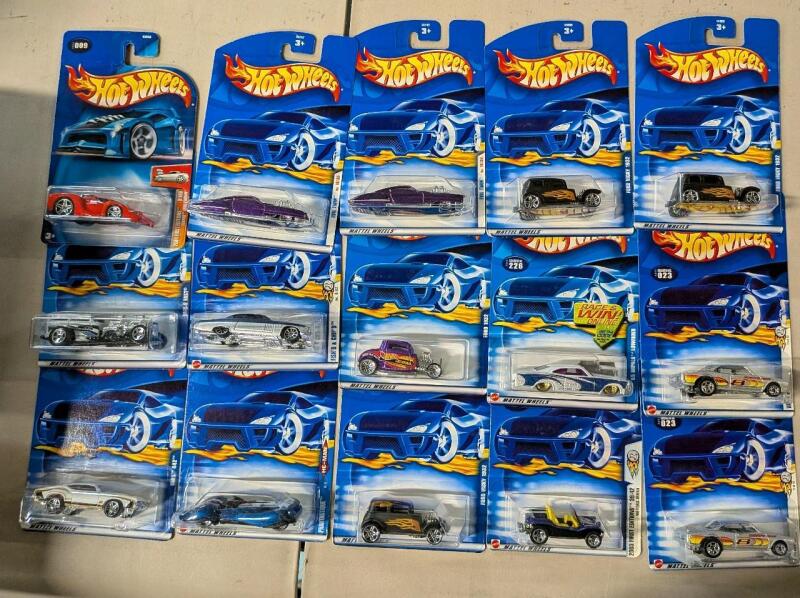 15 Vintage New In Box Hotwheels. Assorted Vehicles. All Fords.
