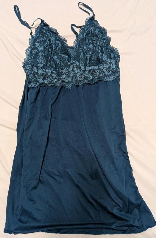 New Size XL Women's Nightie.