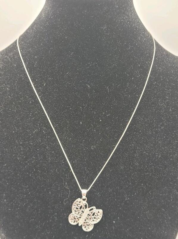 Sterling Silver Chain & Butterfly Pendant , Chain Stamped 925 Italy . Chain measures 17.5"