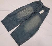 New Women's Sz. Medium Dazy 28&times;25 Straight Leg Wide Bottom Blue Jeans .
