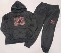 New Men's Sz. Medium Manfinity 23 Sweater & Sweatpants Combo , Black .