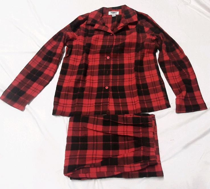 New Women's Sz. Medium Plad Button Shirt & Plad Pajama Pants