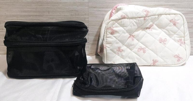 2 New Zip-Up Carrying Bags